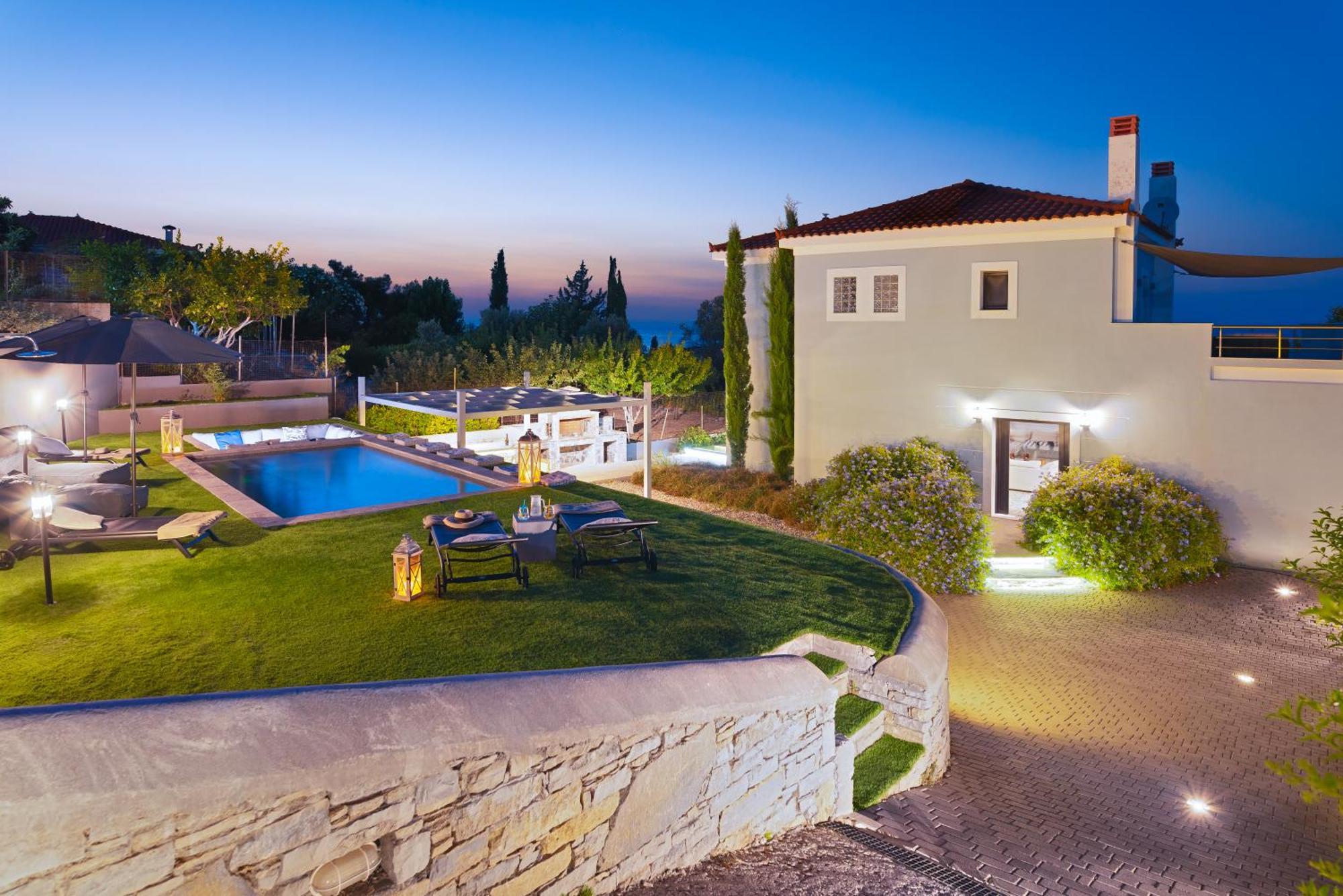 Tania Samos Villa